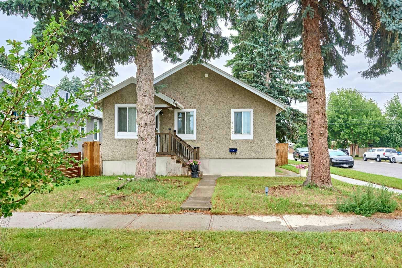 702 17 Avenue NW, Calgary, AB, T2M 0N7