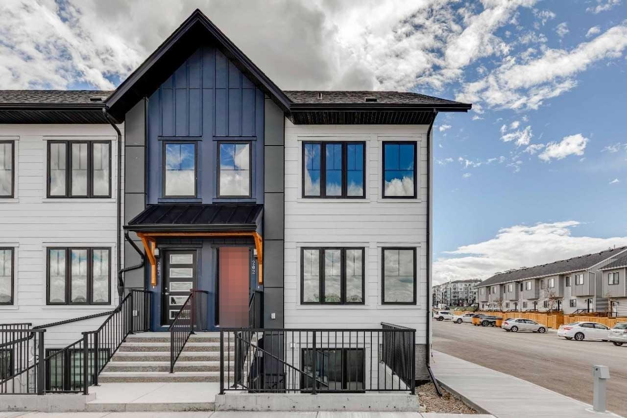202-40 Livingston Parade NE, Calgary, AB, T4B 3P6
