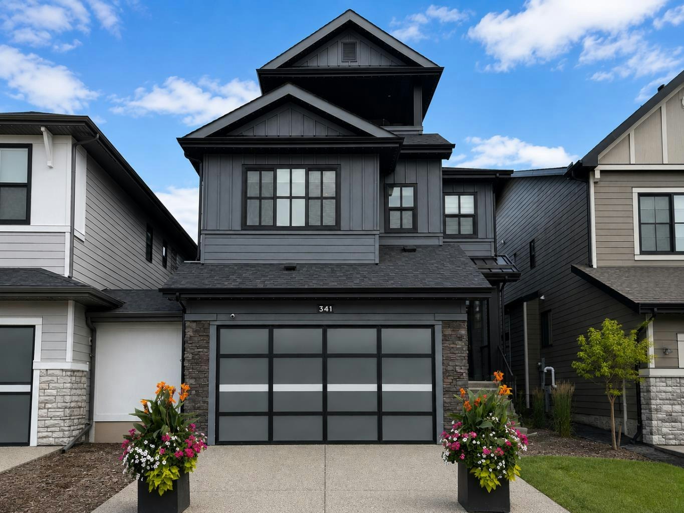 341 West Grove Lane SW, Calgary, AB, T3H 6K9