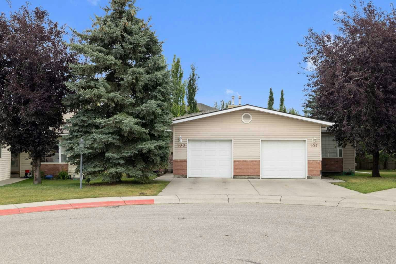 100 Dovista Court SE, Calgary, AB, T2B 3P4
