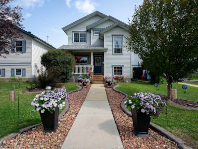 312 Diefenbaker Drive - 3