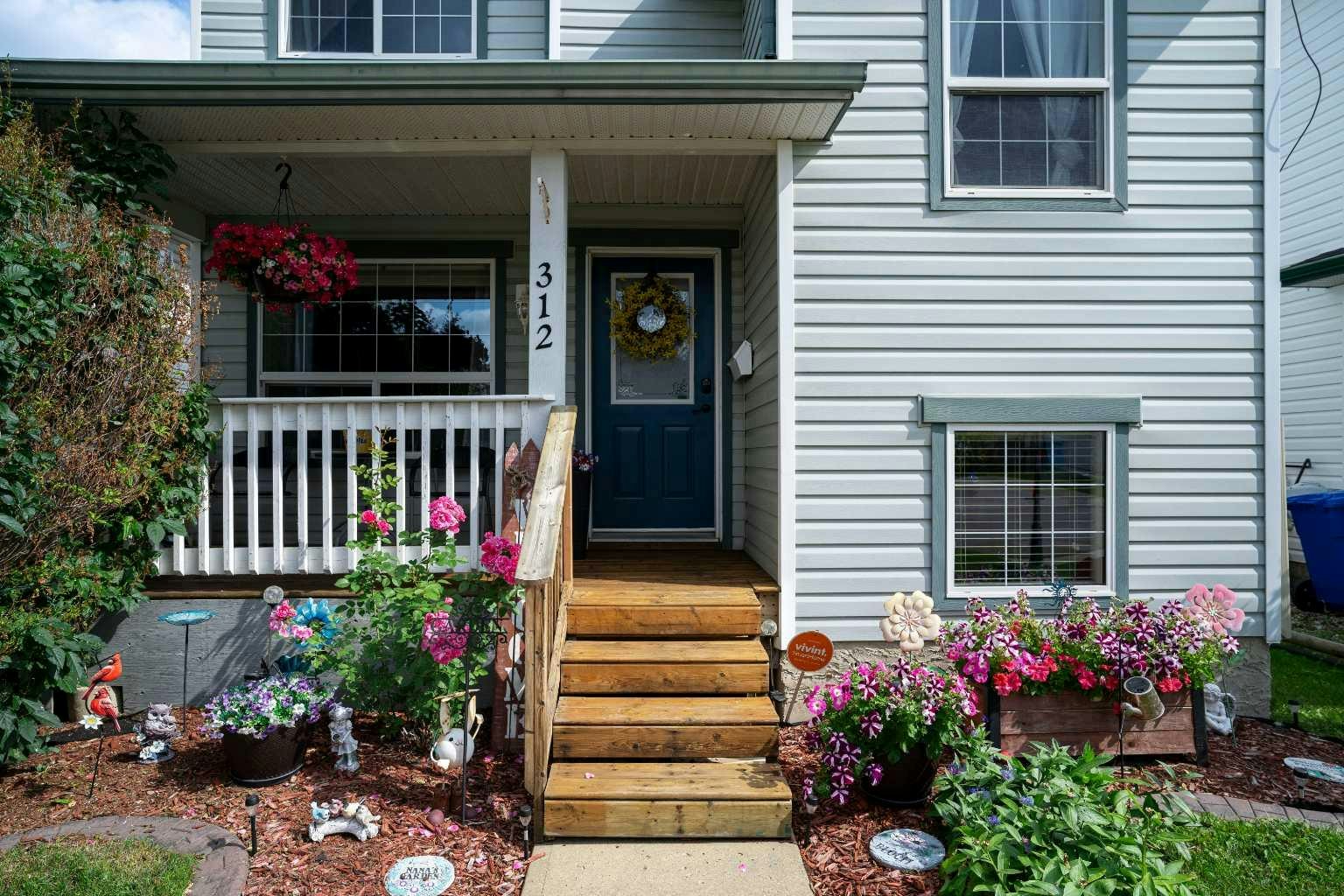 312 Diefenbaker Drive - 2