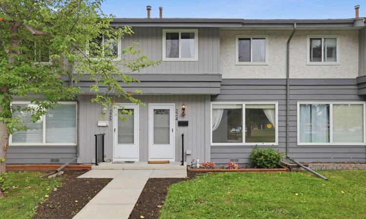 224-999 Canyon Meadows Drive SW