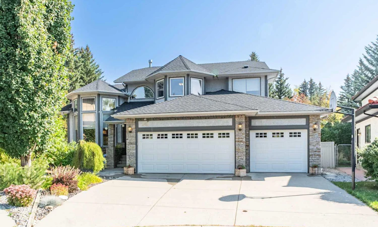 307 Woodhaven Bay SW