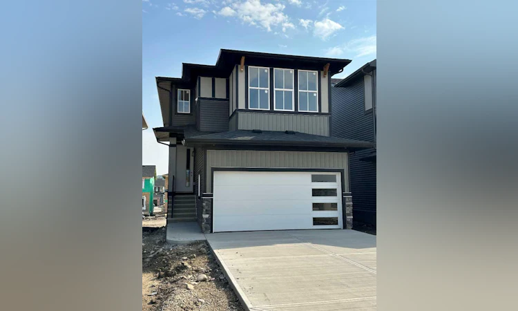 12 Topaz Place
