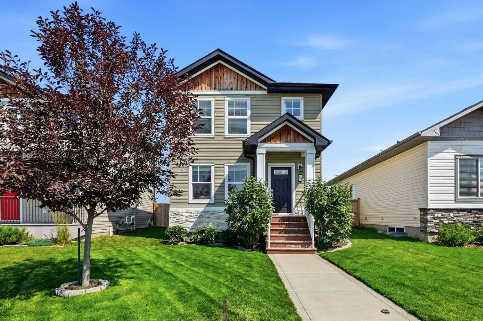 119 Hinshaw Drive, Sylvan Lake, AB, T4S 0N3