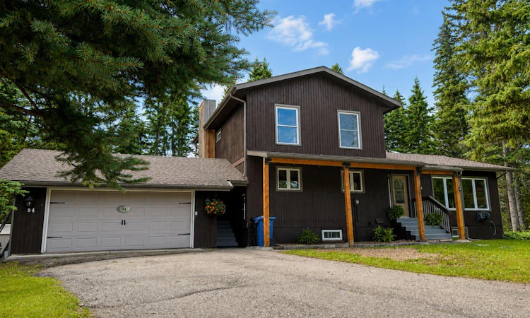 94 Redwood Meadows Drive