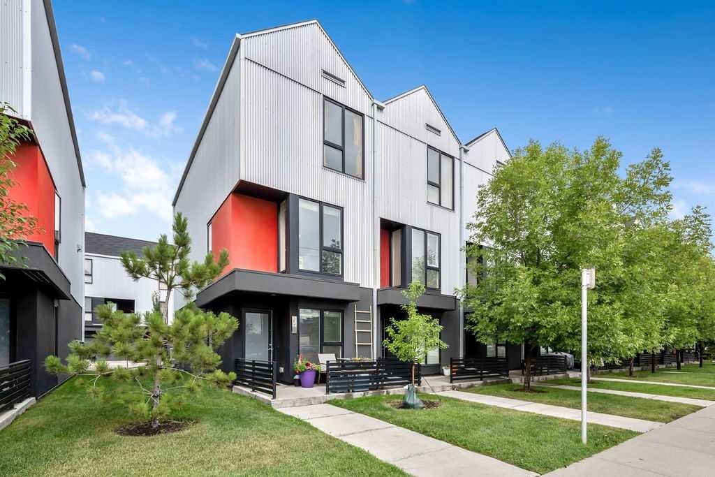 3541 69 Street NW, Calgary, AB, T3B 6E8