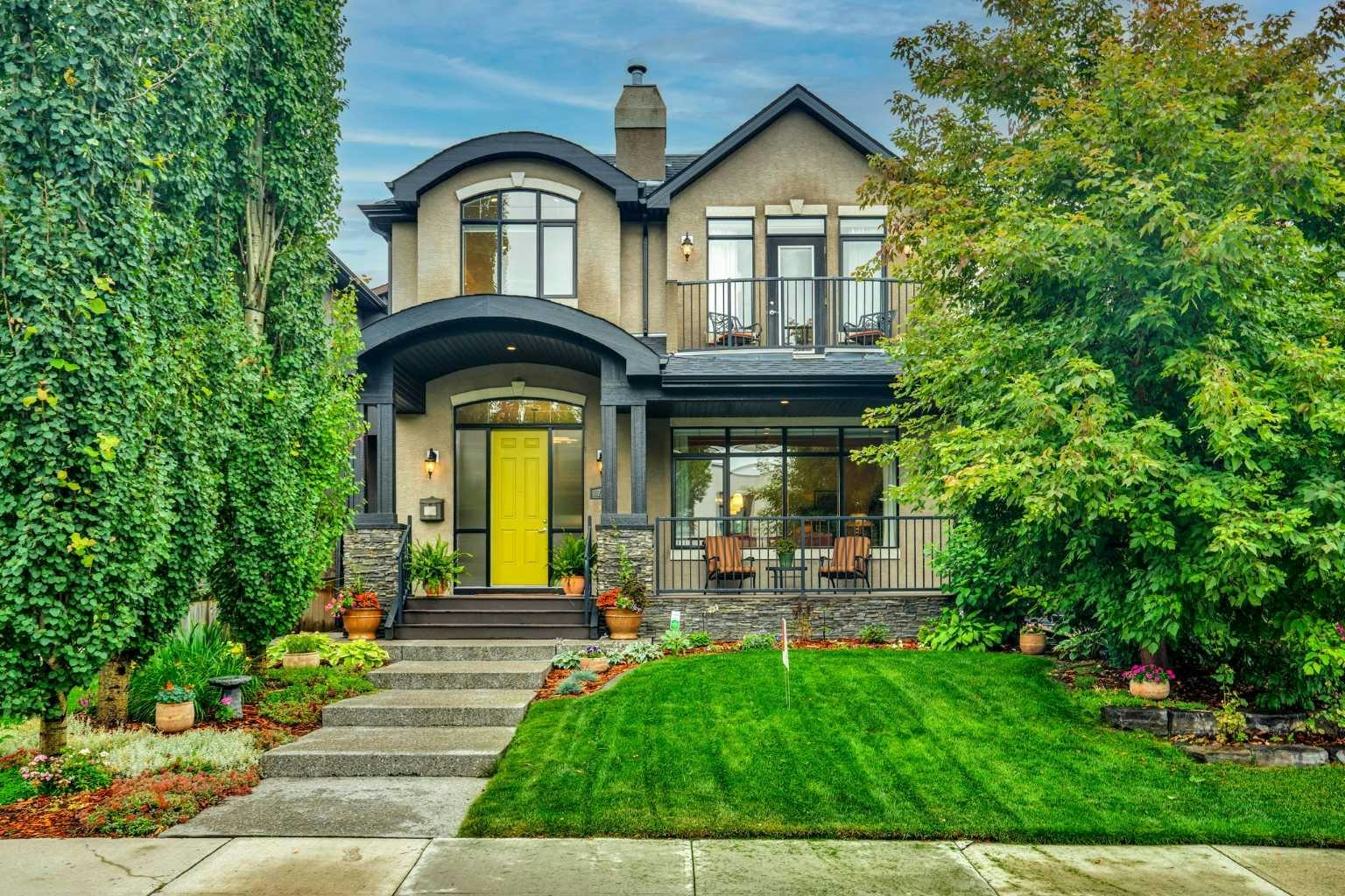 729 26 Avenue NW, Calgary, AB, T2M 2E8