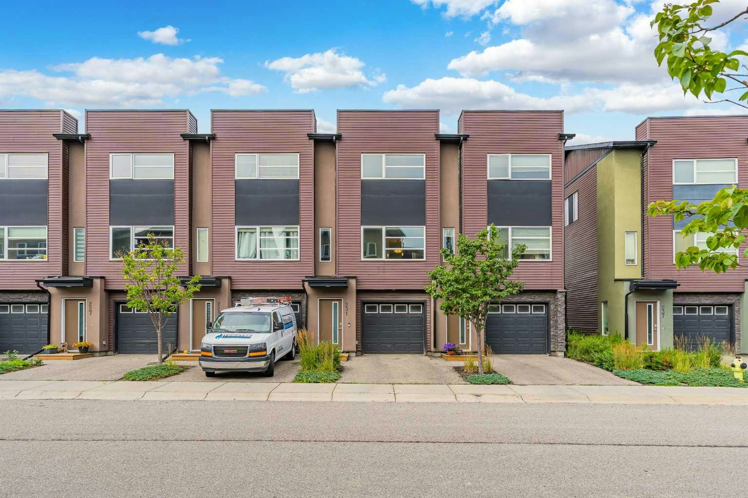 231 Covecreek Circle NE, Calgary, AB, T3K 0W6