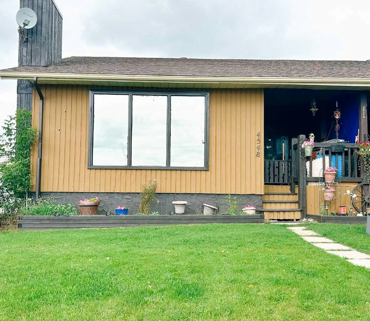 4548 46 Avenue, Rocky Mountain House, AB, T4T 1A2