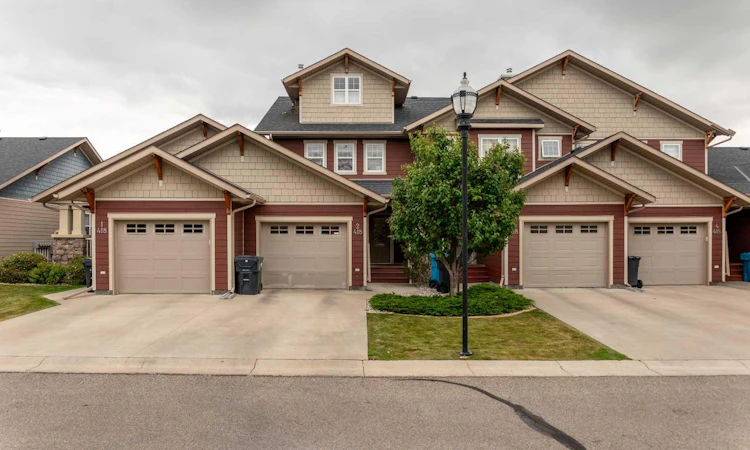 2-418 Couleecreek Boulevard S