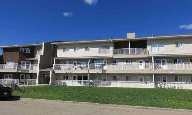 201-201 12 Avenue SW