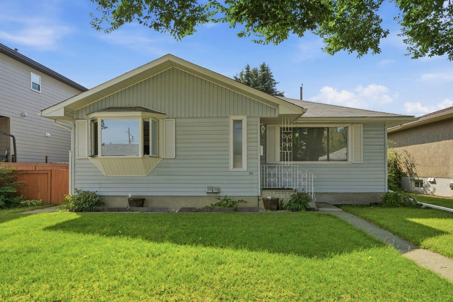 100 Westminster Drive SW, Calgary, AB, T3C 2T1