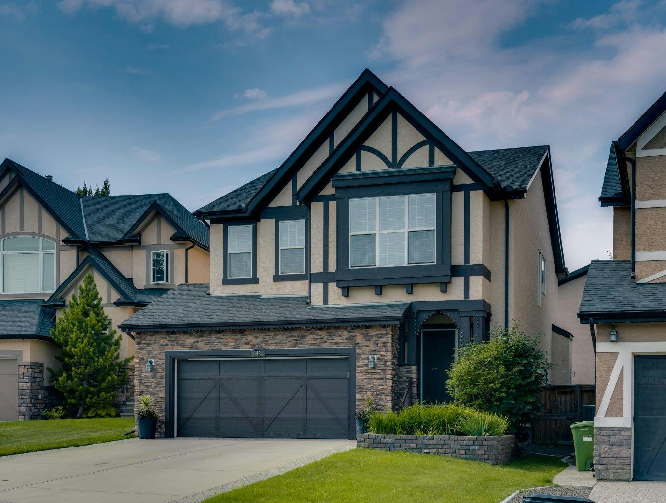 242 Valley Woods Place NW, Calgary, AB, T3B 6A3
