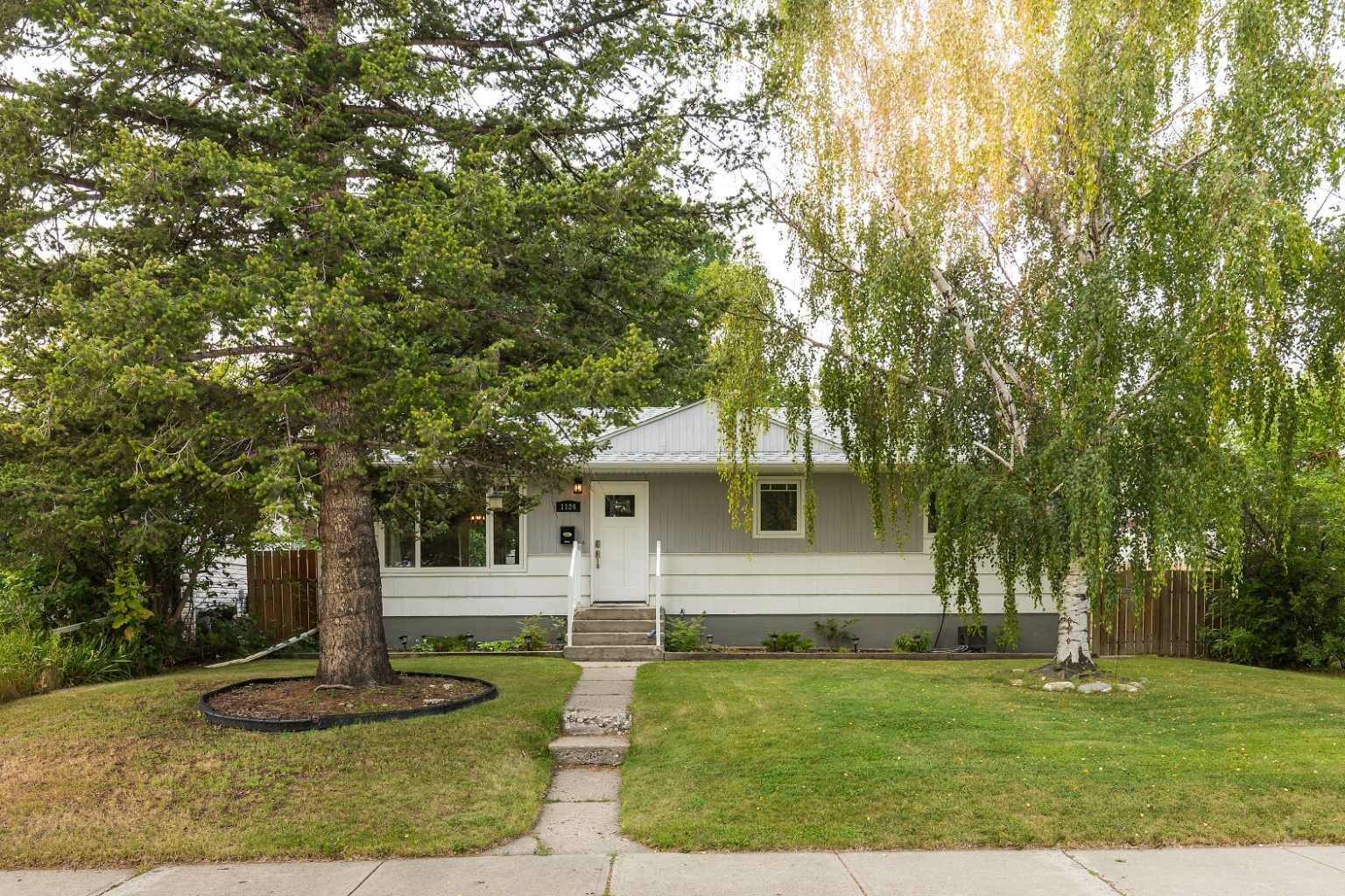 1124 28a Street S, Lethbridge, AB, T1K 2W7