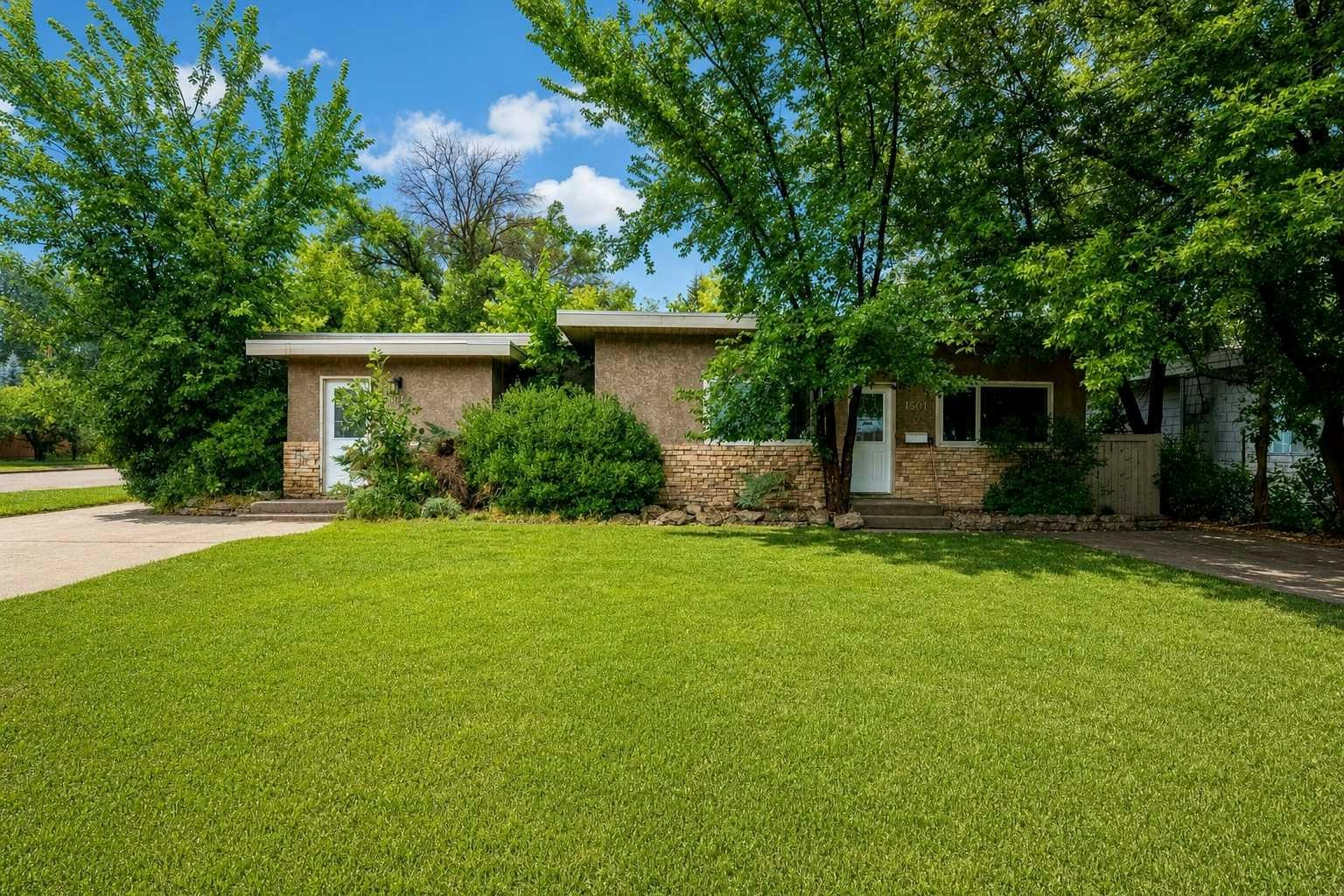 1501 16 Avenue S, Lethbridge, AB, T1K 0Y7