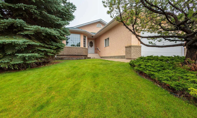 93 Park Meadows Court SE