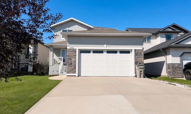 9010 Willow Drive