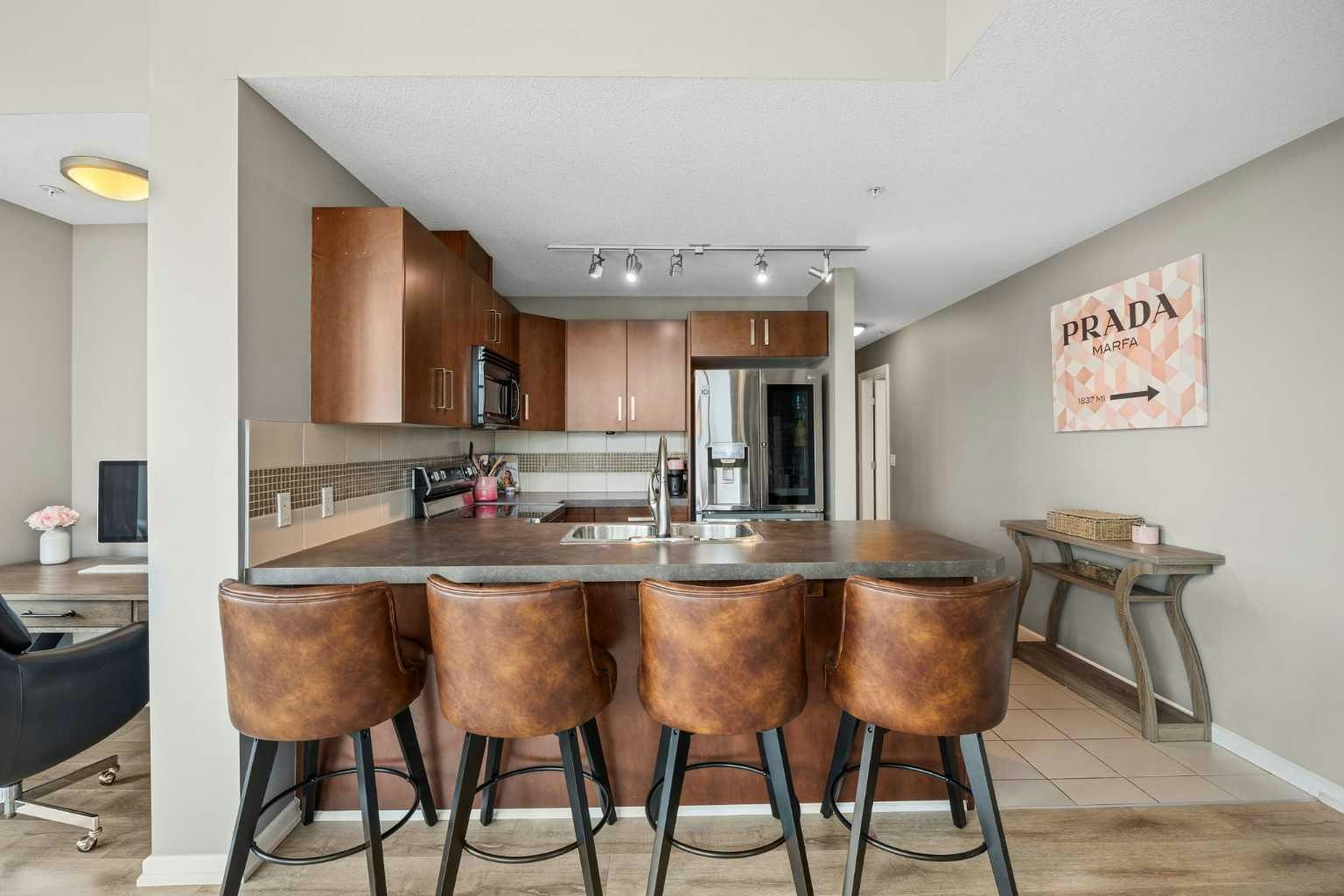 206-210 15 Avenue SE, Calgary, AB, T2G 0B5