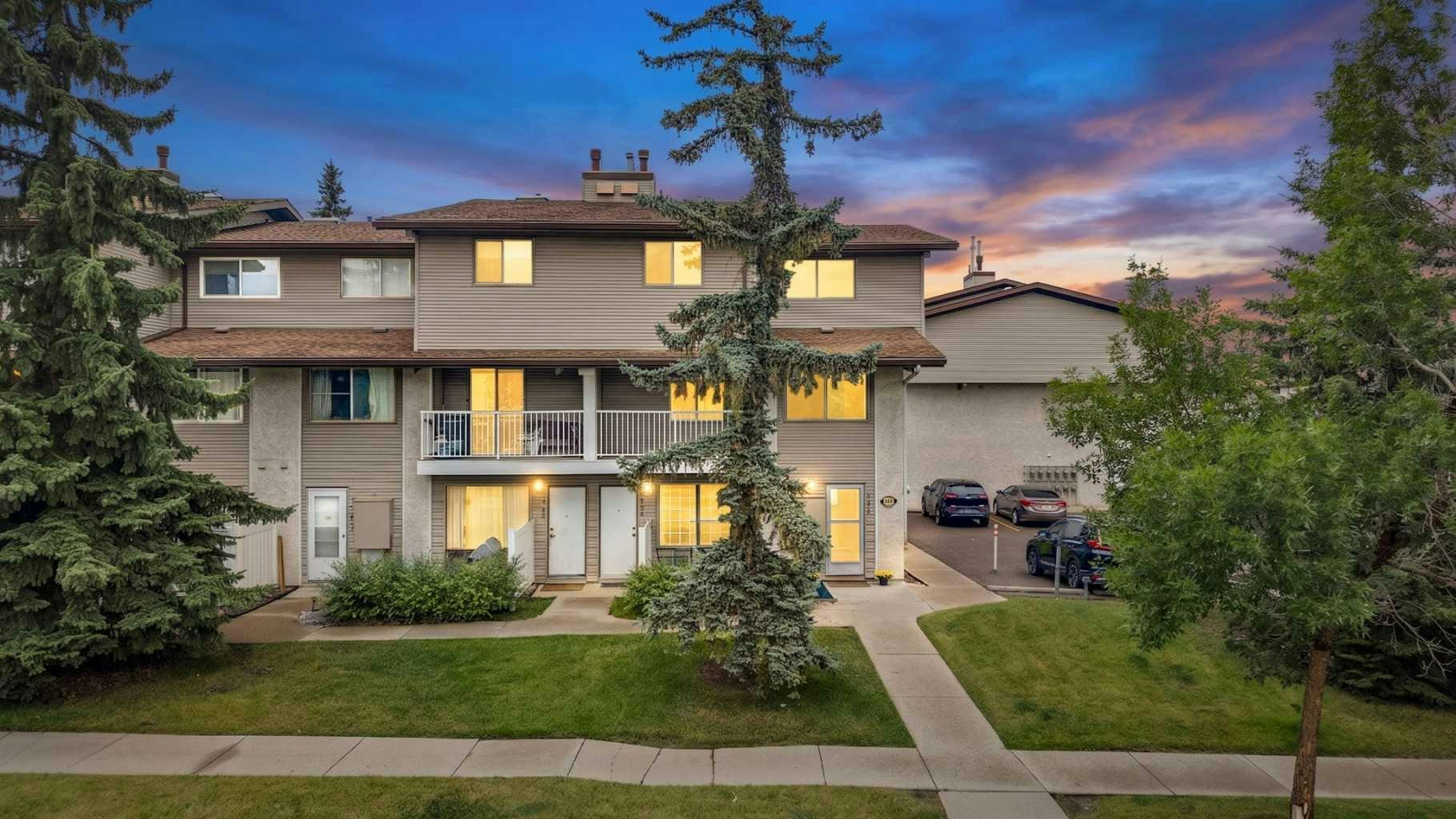 711-200 Brookpark Drive SW, Calgary, AB, T2W 3E5