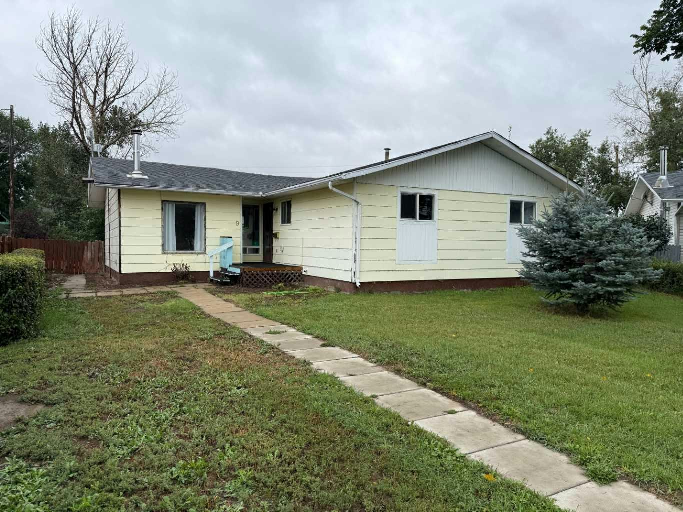 9 Heather Court, Rural Cypress County, AB, T0J 1V0