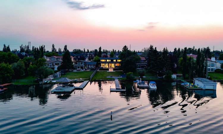 692 West Chestermere Drive