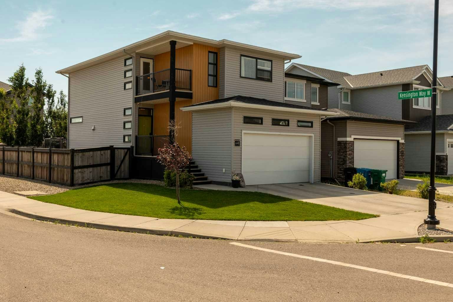 648 Aquitania Boulevard W, Lethbridge, AB, T1J 5N4