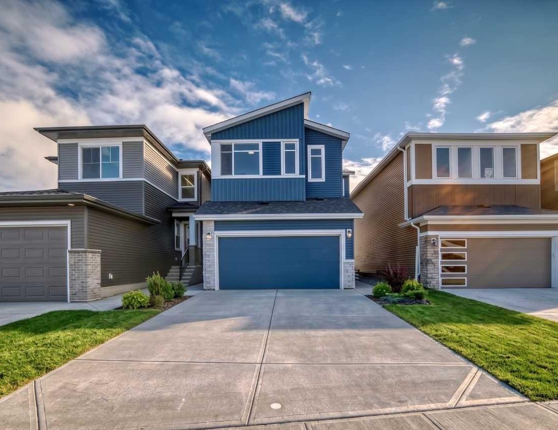 374 Corner Glen Way NE, Calgary, AB, T3N 2P1