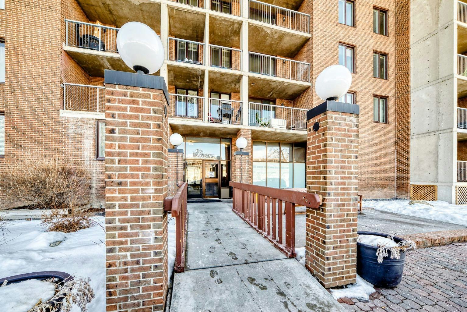 112-4944 Dalton Drive NW, Calgary, AB, T3A 2E6