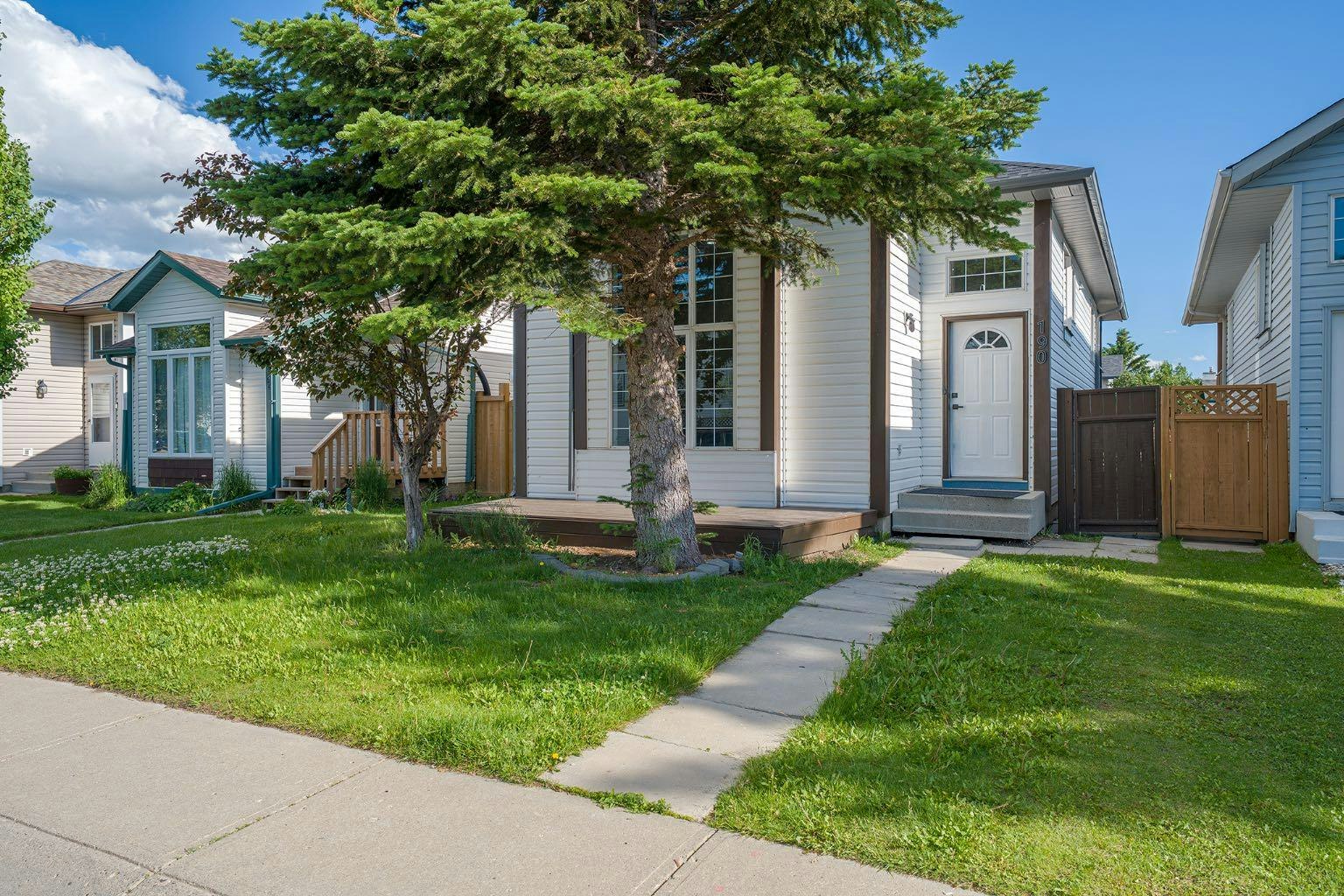 190 Coverdale Road NE, Calgary, AB, T3K 4J7