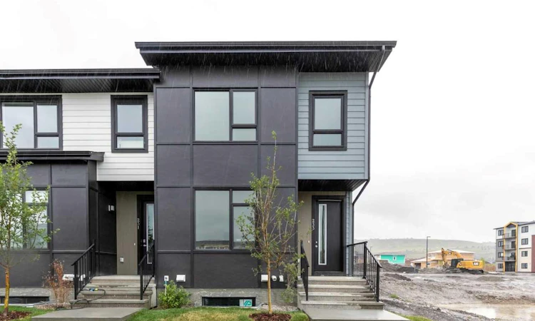 233 Vantage Drive