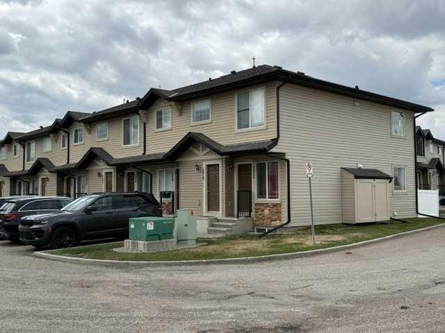 270 Saddlebrook Point NE, Calgary, AB, T3J 0G5