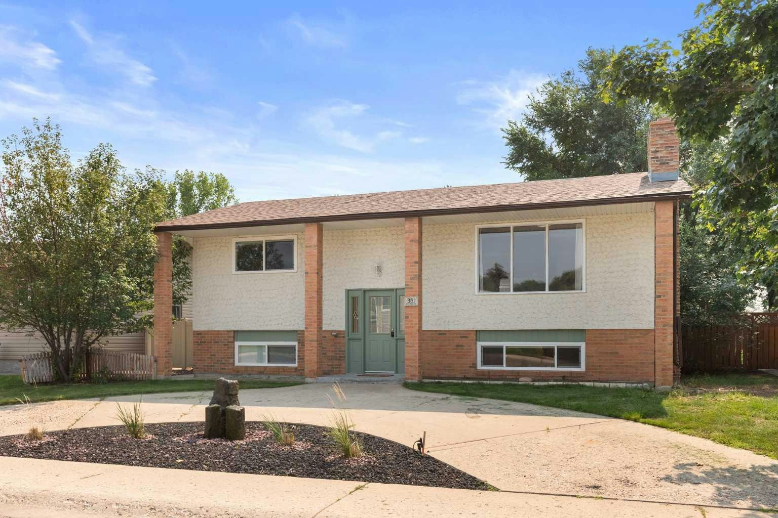 381 18 Street NE, Medicine Hat, AB, T1C 1A7