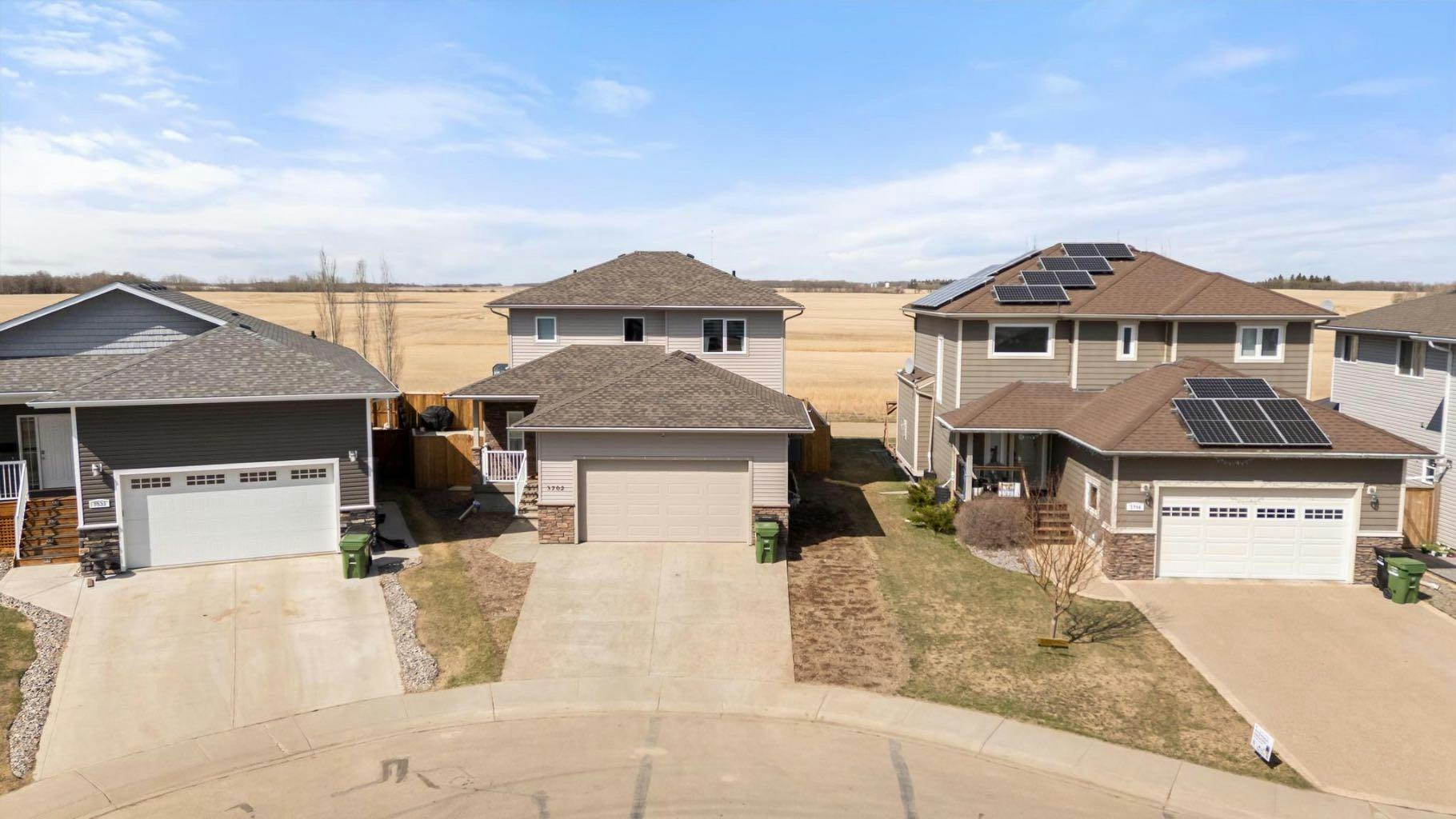 3702 76 Street, Camrose, AB, T4V 5E3