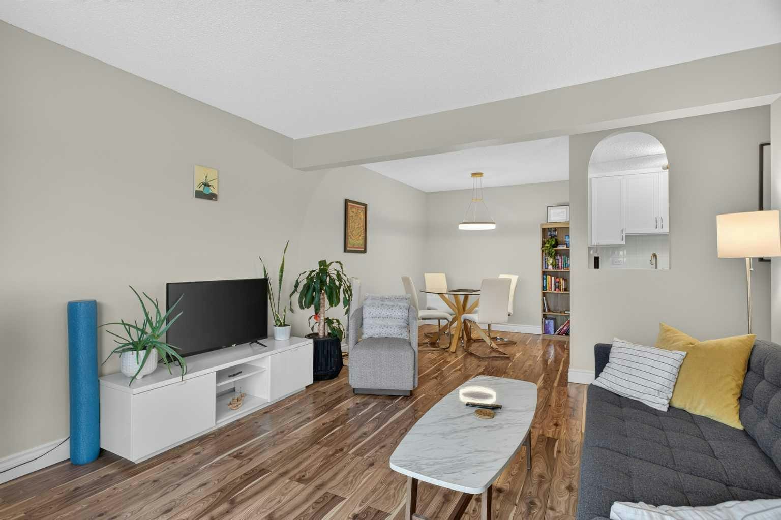 404-17 13 Street SW - 5
