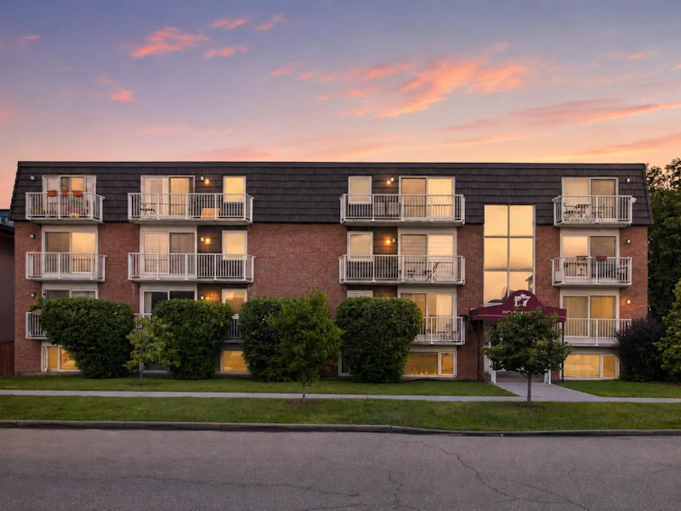 404-17 13 Street NW, Calgary, AB, T2N 1Z1
