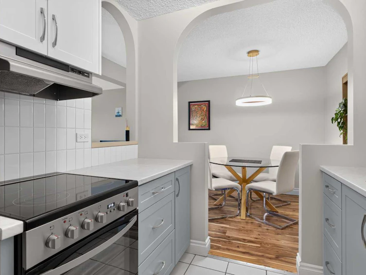404-17 13 Street NW, Calgary, AB, T2N 1Z1 - 13