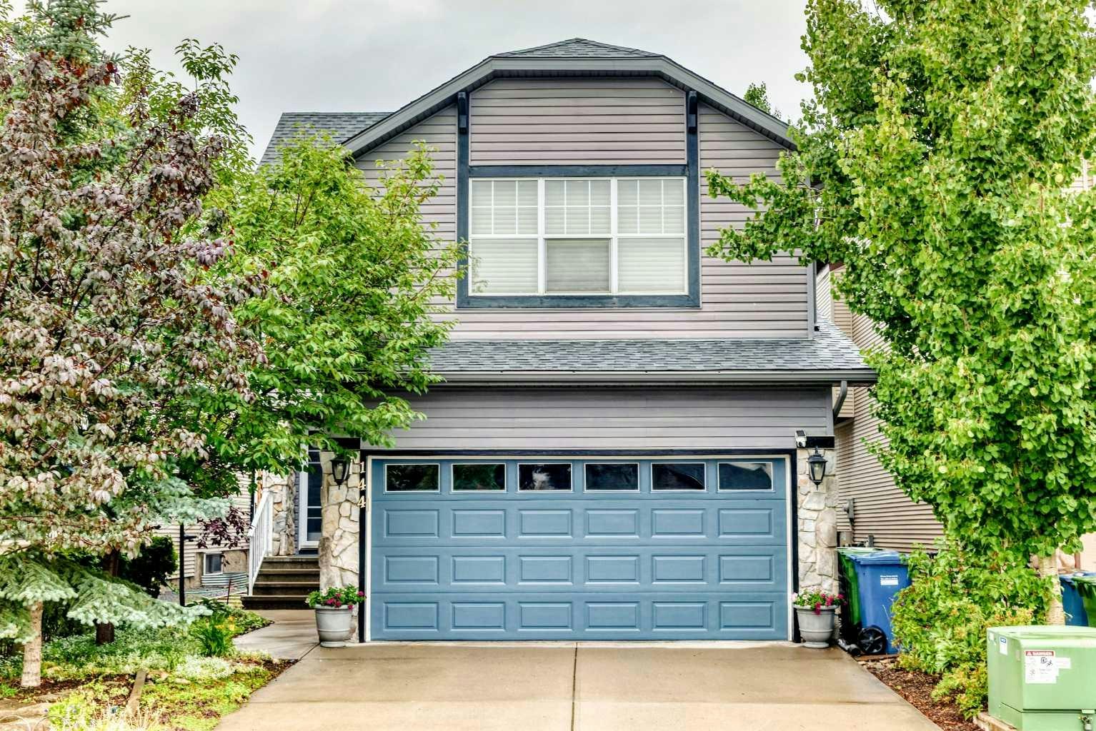 144 Cougarstone Common SW, Calgary, AB, T3H 5P5