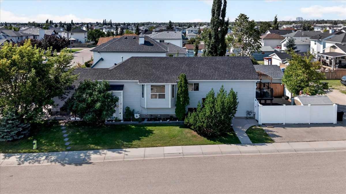 74 San Diego Manor NE, Calgary, AB, T1Y 7B6