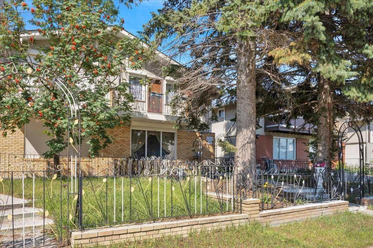 2025 40 Street SE, Calgary, AB, T2B 1B6