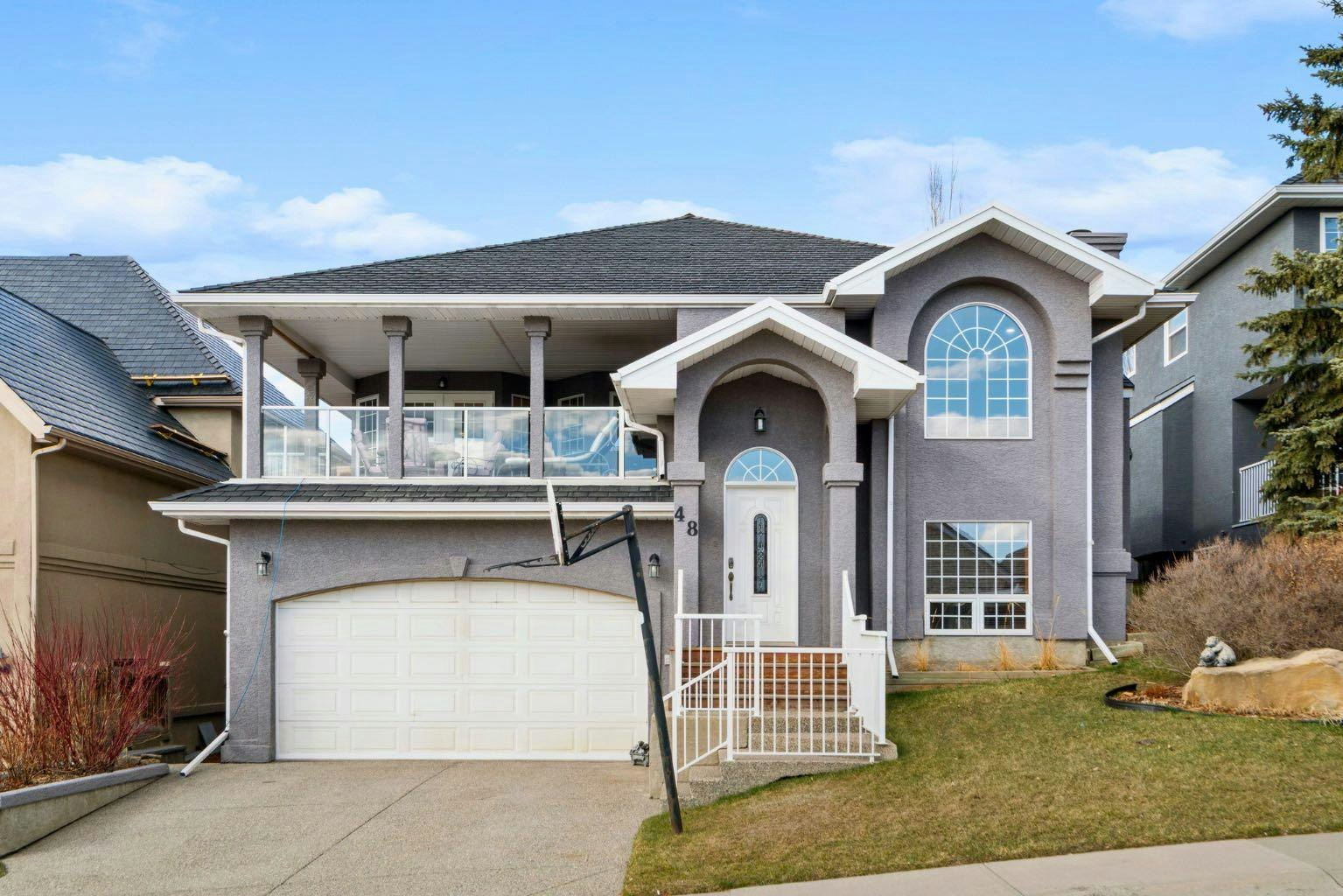 48 Headlands Close, Cochrane, AB, T4C 1M3
