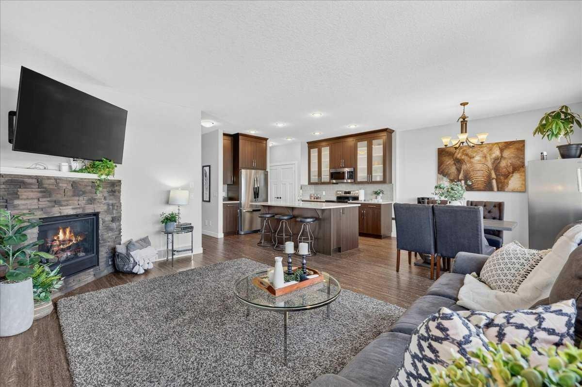 61 Hanson Lane NE, Rural Rocky View County, AB, T0J 1X1