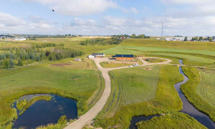 1438 Township Road 312a Road