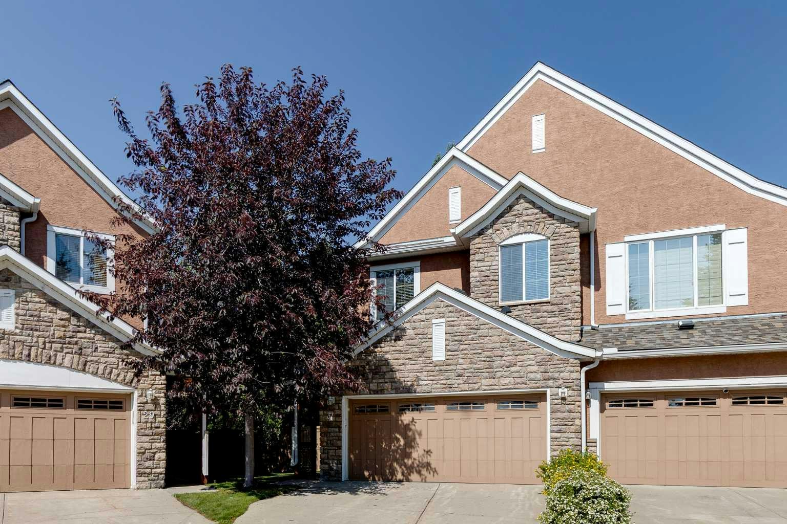 37 Cranleigh Heath SE, Calgary, AB, T3M 0E5