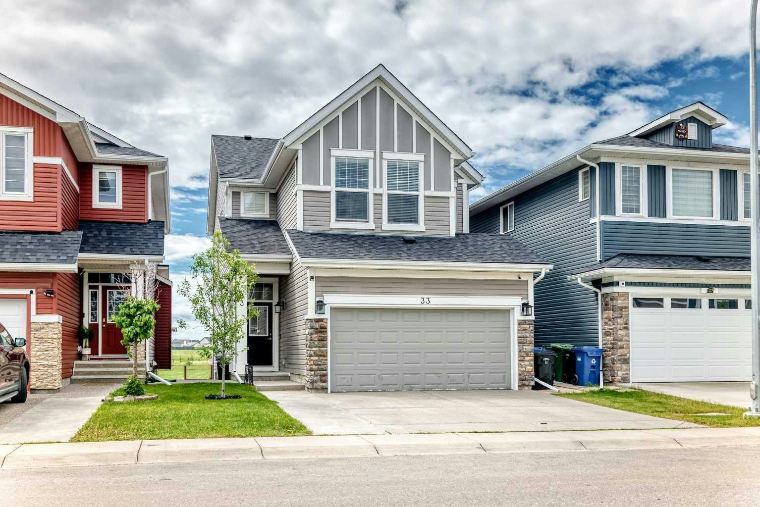 33 Redstone Drive NE, Calgary, AB, T3N 0N2