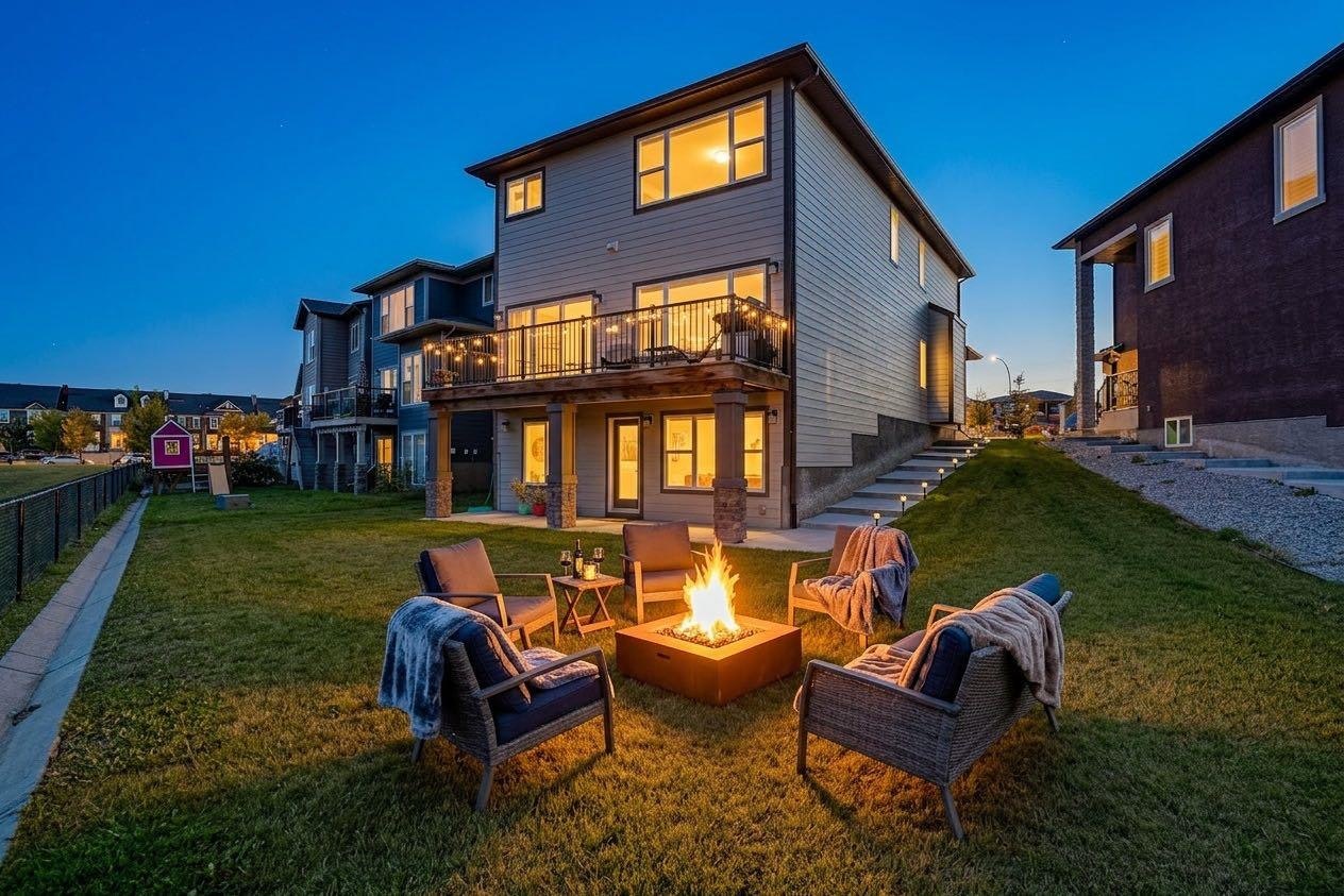 32 Legacy Cove SE, Calgary, AB, T2X 0Y7