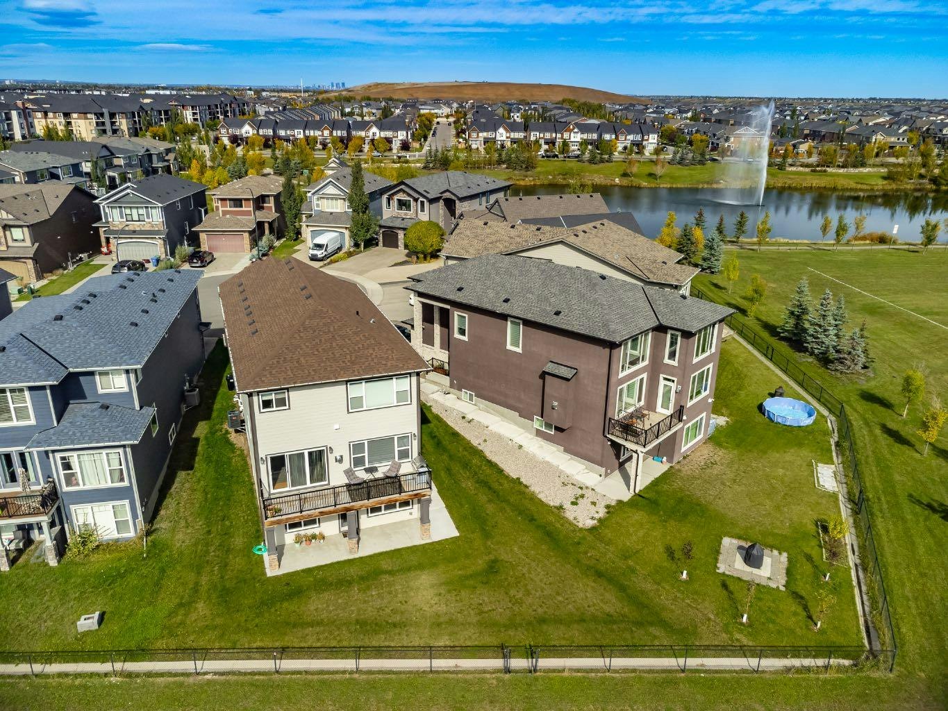 32 Legacy Cove SE, Calgary, AB, T2X 0Y7