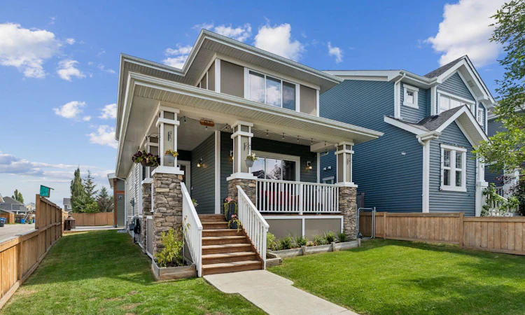 97 River Heights Crescent