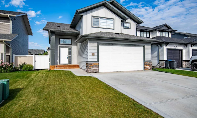 38 Bardwell Way